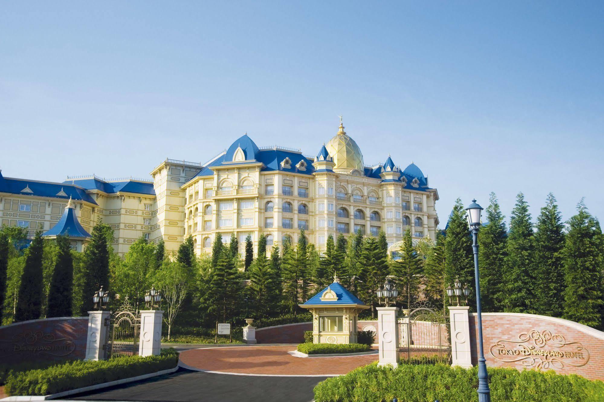 Tokyo Disneyland Hotel Чиба Екстериор снимка